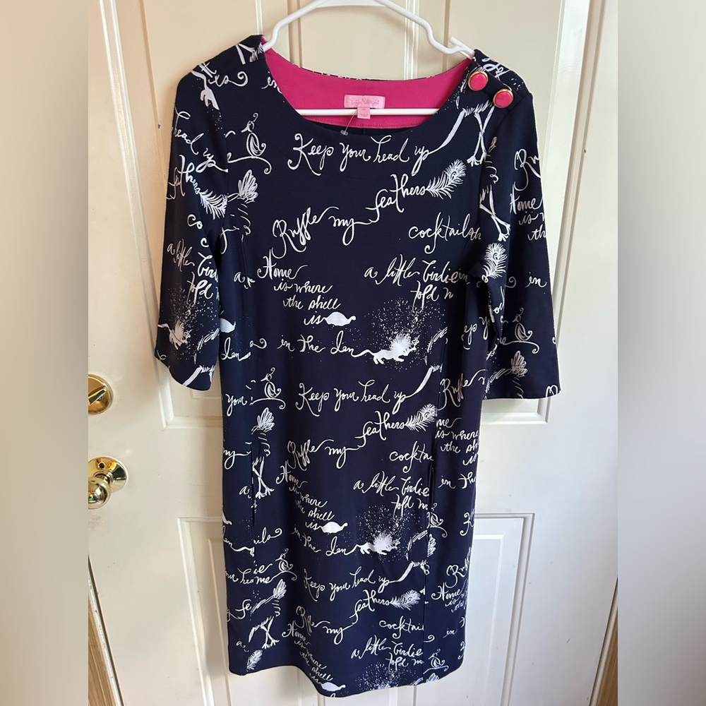 Women Lilly Pulitzer Navy Blue Ruffle My Feather Script Print  Dress Size M